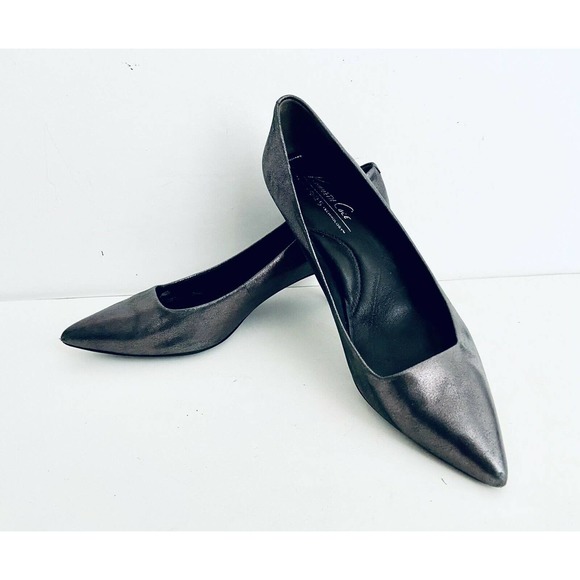 Kenneth Cole Black Silver Sz 7M 2” Heel - Picture 2 of 12